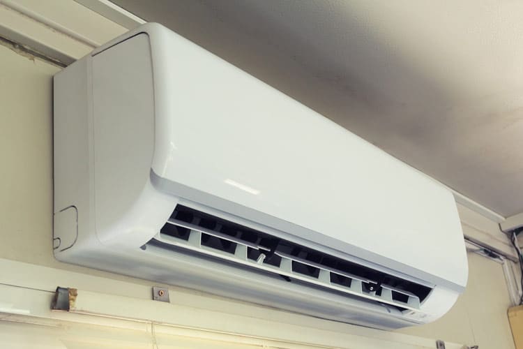 DUCTLESS SPLIT AIR CONDITIONING AND HEATING IN TAMPA